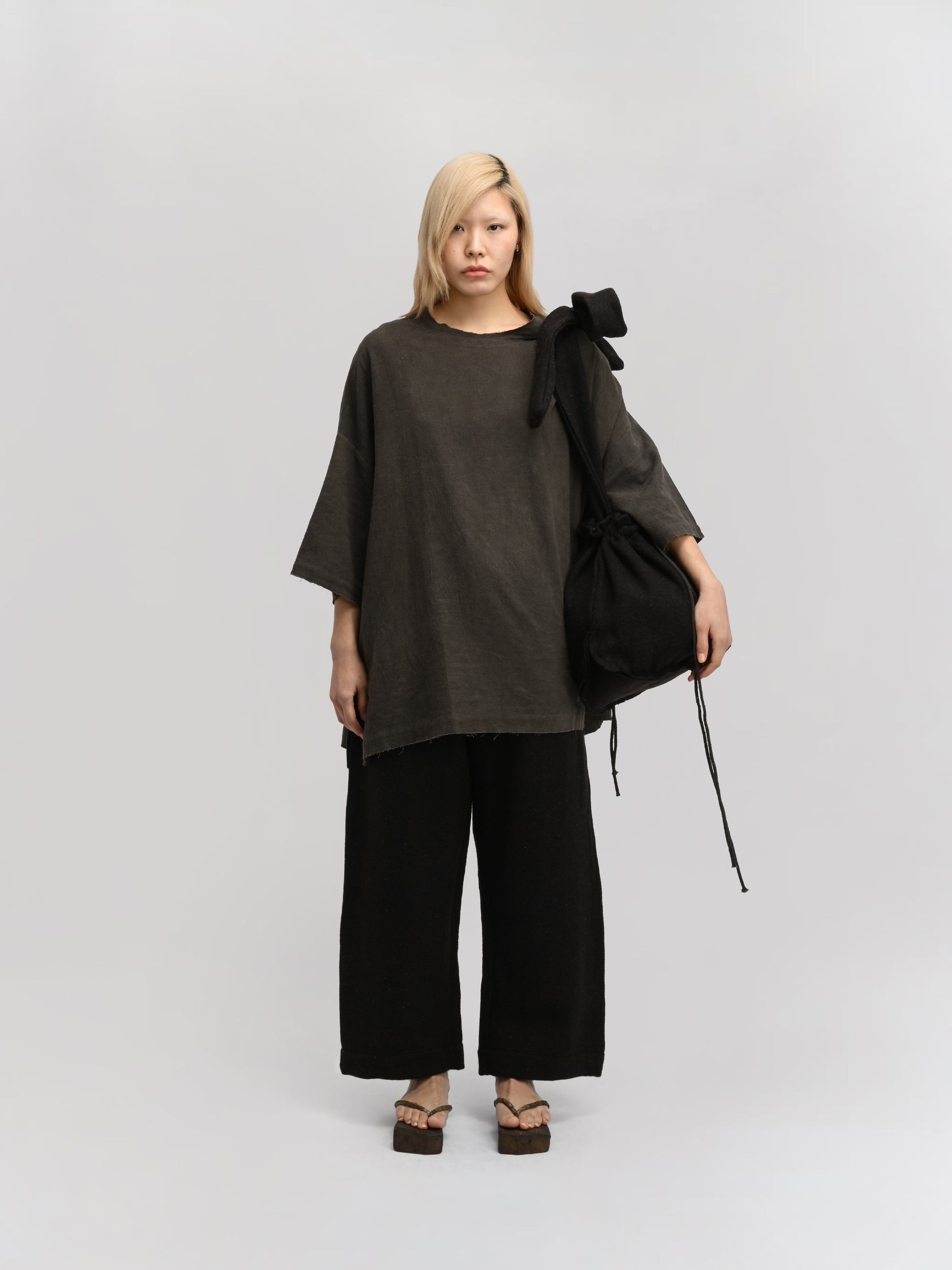 Peardrop Bag – Handwoven Yak & Sheep Wool – Black