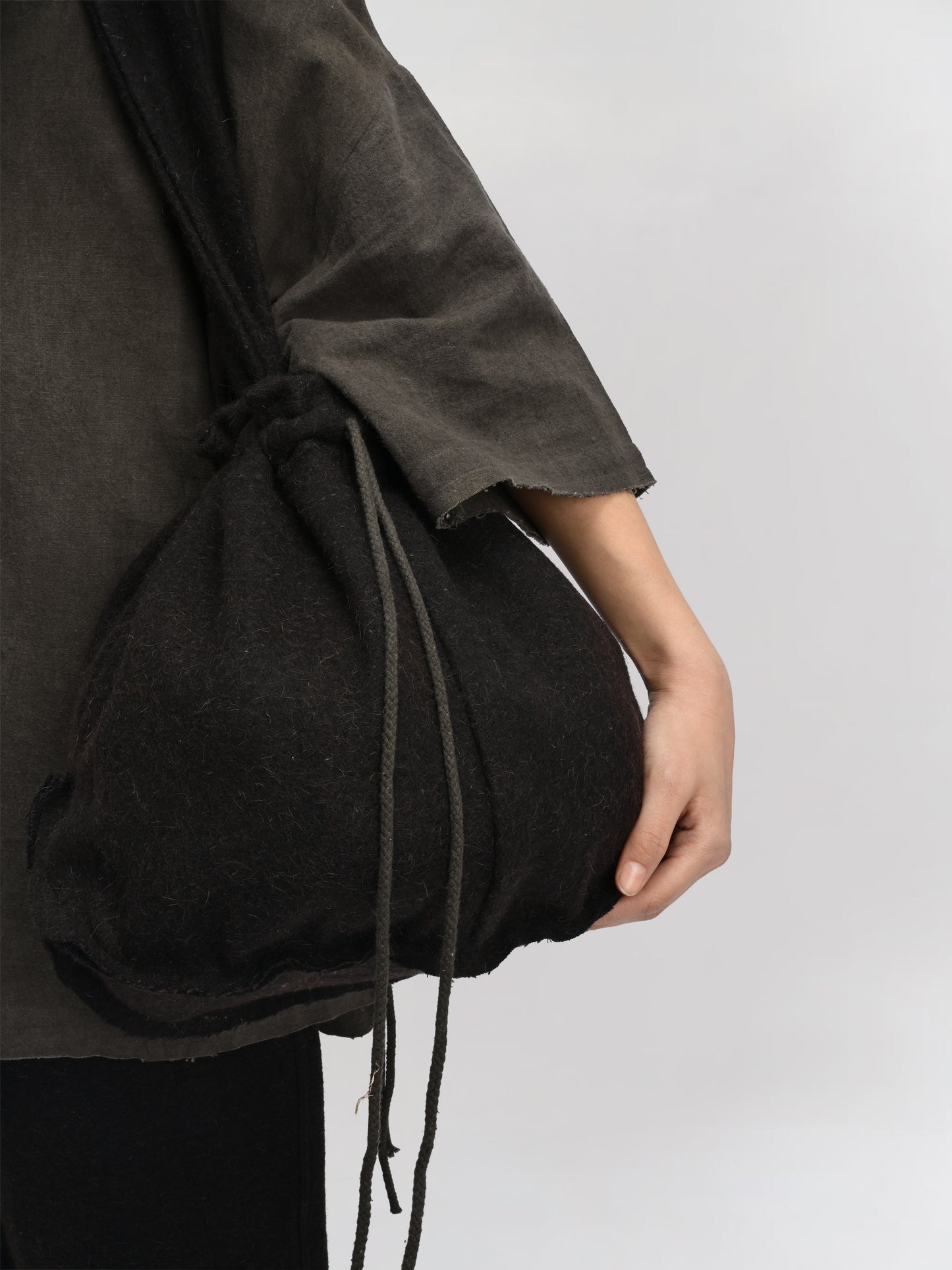 Peardrop Bag – Handwoven Yak & Sheep Wool – Black