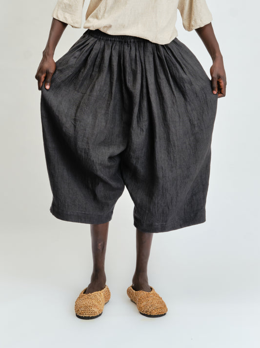 Roly Poly Shorts - Japanese Stonewashed Linen - Black