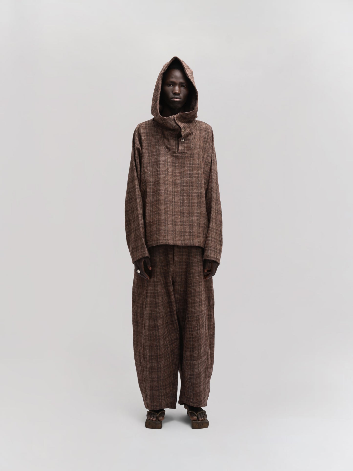 Fisherman Hoodie – Handwoven Sheep Wool – Brown
