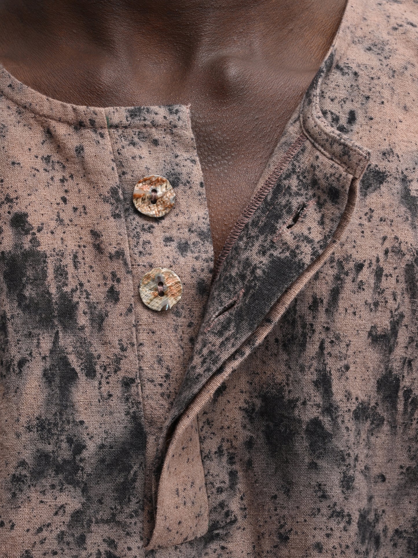 Fisherman Shirt – Linen Cotton Blend – Black & Clay