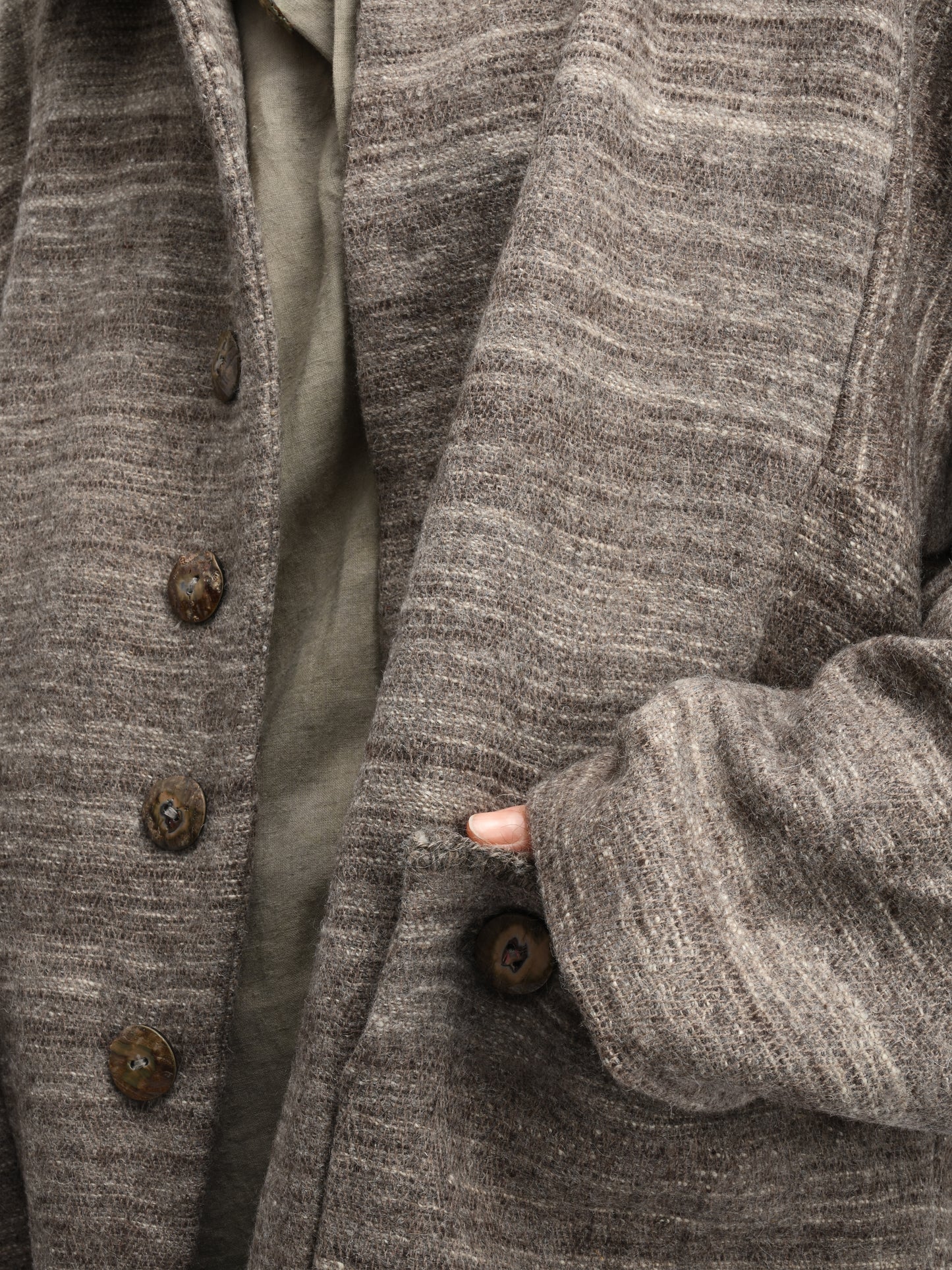 Farmer Coat – Handwoven Yak Wool – Soft Grey